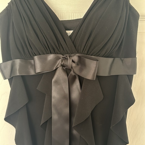 Vintage Cache dress with bow and ruffles - Picture 2 of 5